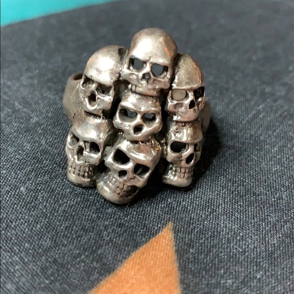 Other - Vintage skull ring